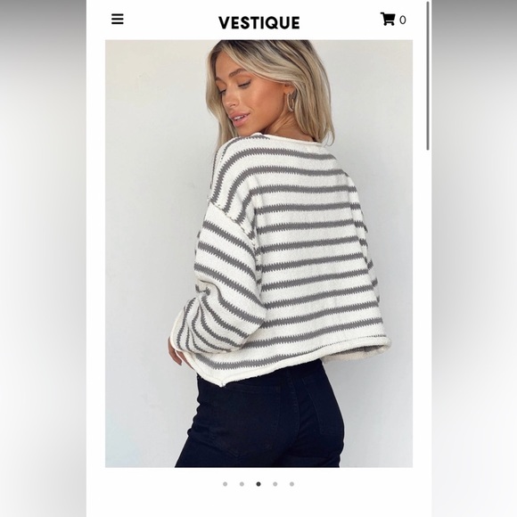 White and gray cropped sweater - Picture 2 of 8